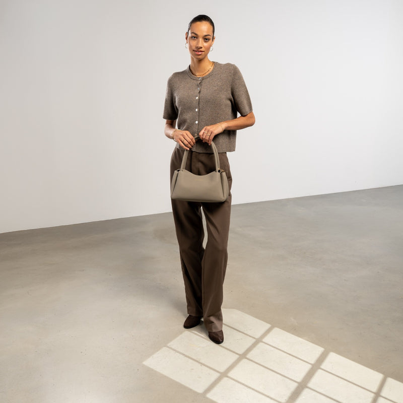 Isabel Bernard Honoré Eve Sac à main taupe en cuir de veau IB21133-078-zoom-