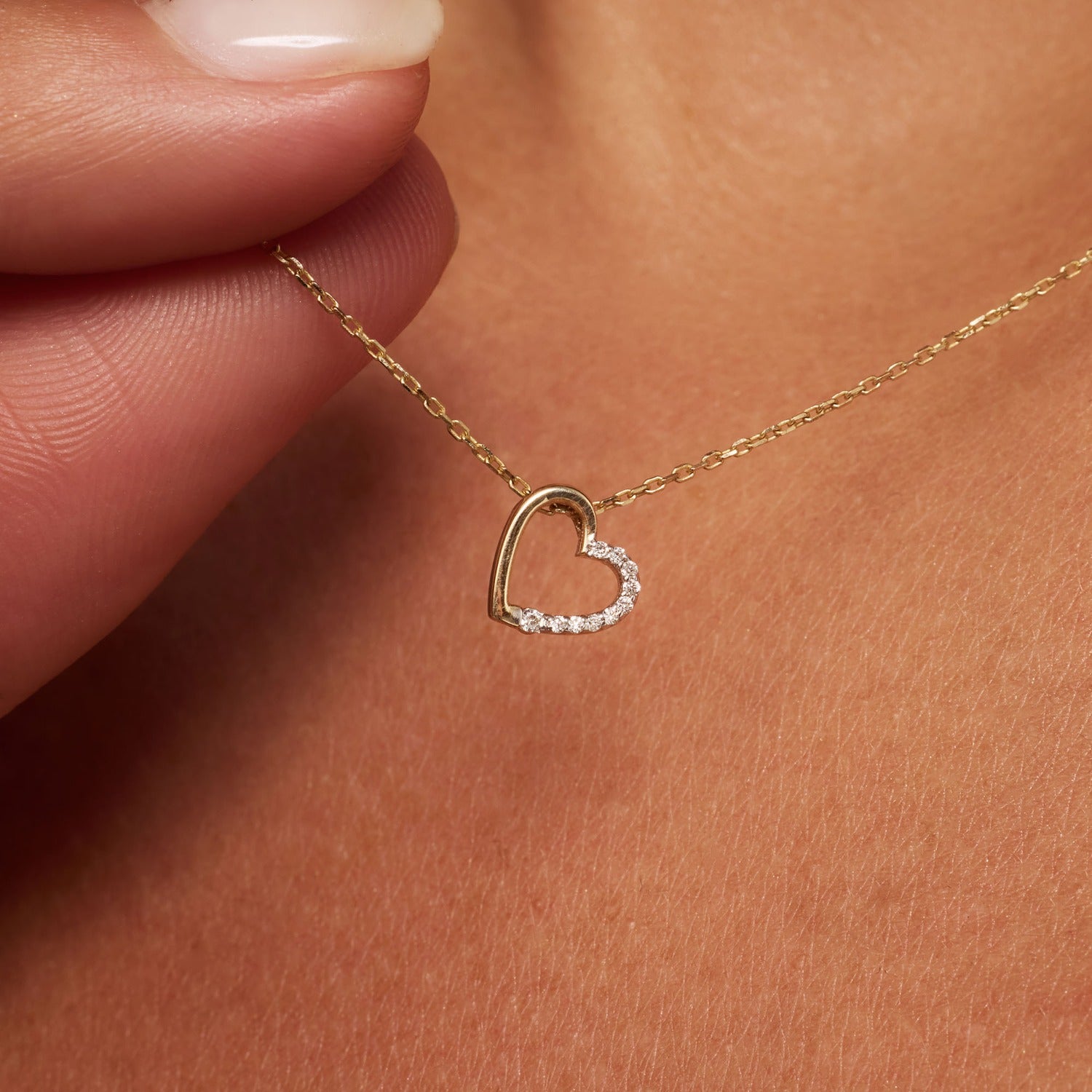 Isabel Bernard De la Paix Léna 14 karat gold necklace with diamond 0.03 carat IBD350029