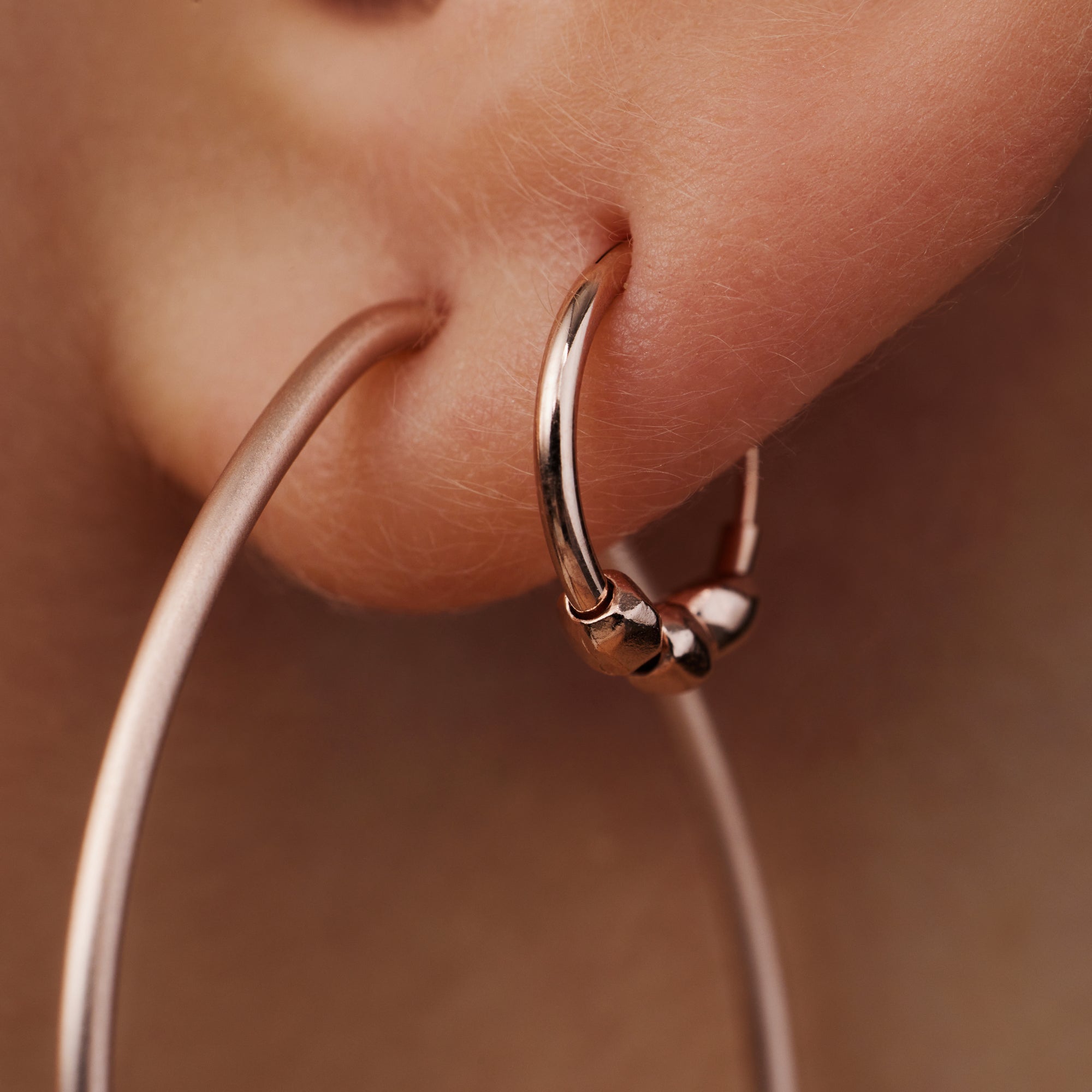 Violet Hamden Sisterhood Feminine 925 sterling Silver Roesgoldcoloured Hoop Earrings VH360037