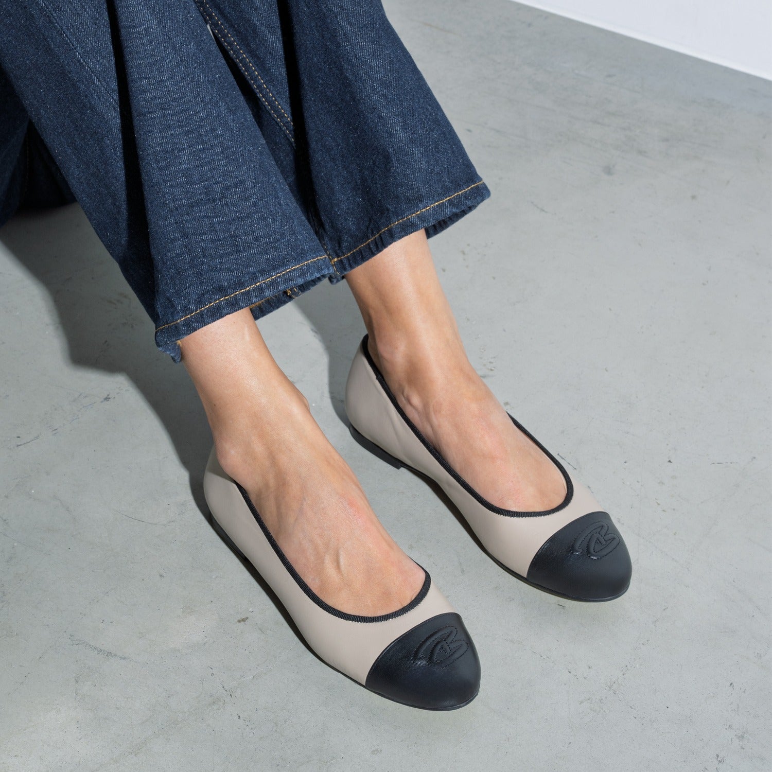 Isabel Bernard Vendôme Ynes Taupe Calfskin Leather Ballerinas IB51011-078-36