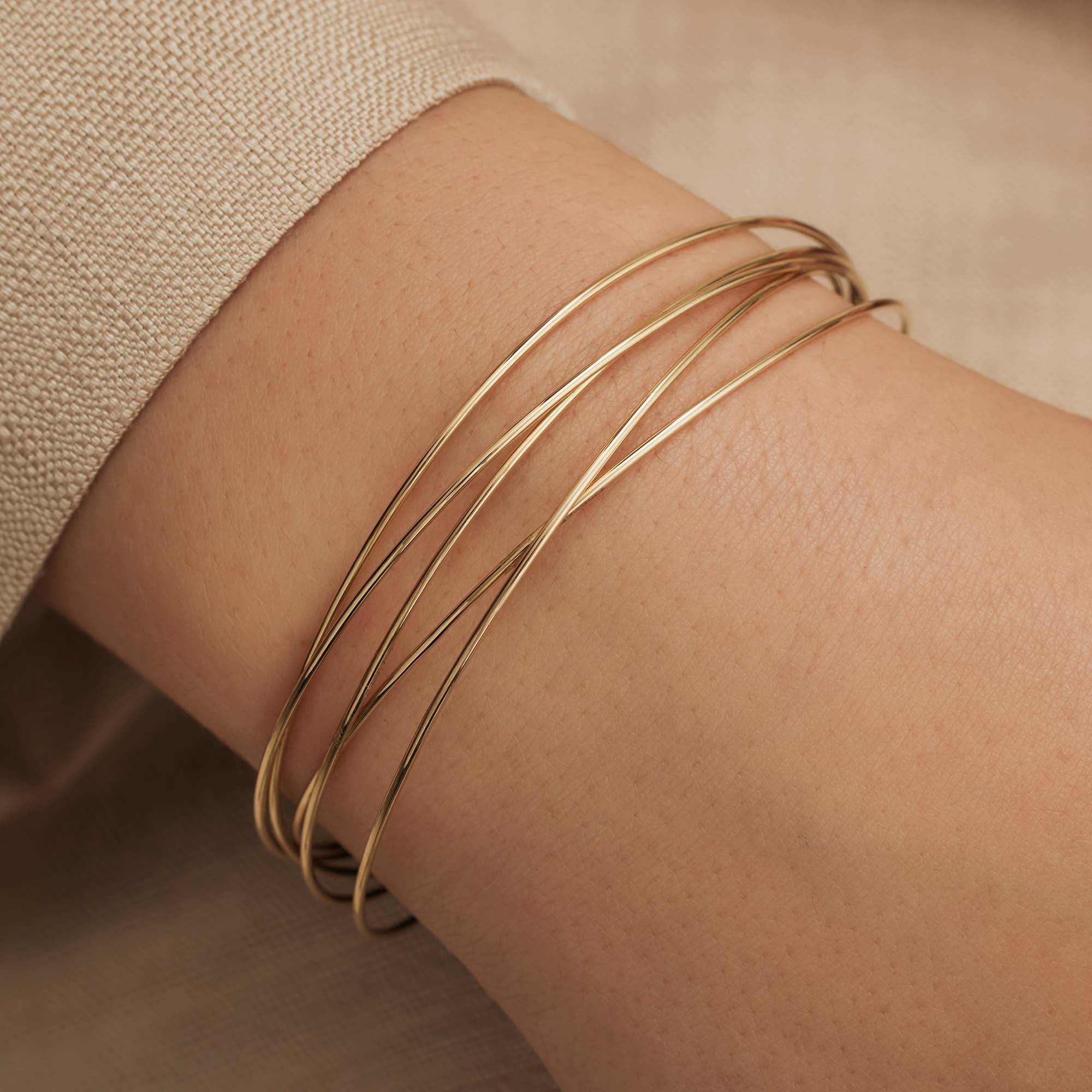 Isabel Bernard Cour d'Honneur Adora 14 Carat Golden Bangle Set IB320111