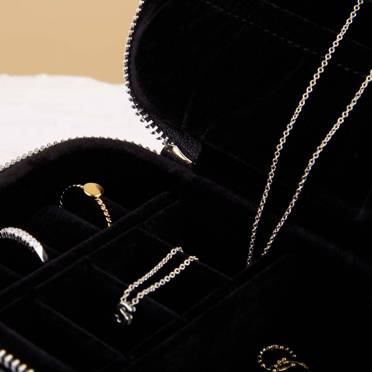 Selected Jewels Selected Gifts Black Jewelry Box SJJB505001