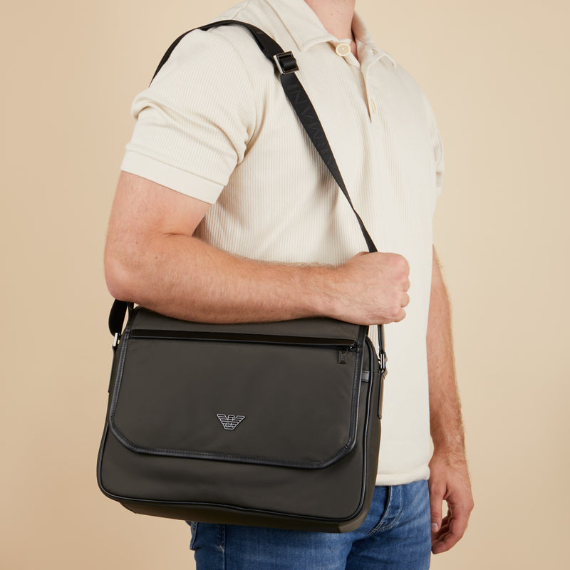 Y4M391-Y217J-80023-zoom-