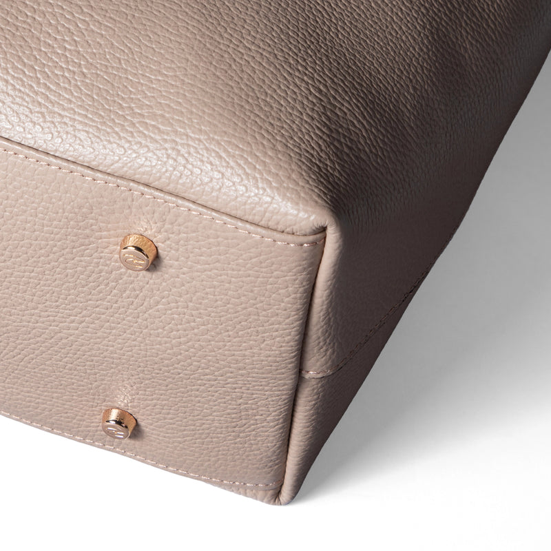 Isabel Bernard Honoré Elin Taupe Sac À Épaule En Cuir De Veau IB25111-078-zoom-