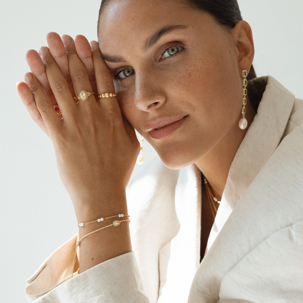 24Kae Gold Earrings 424105Y