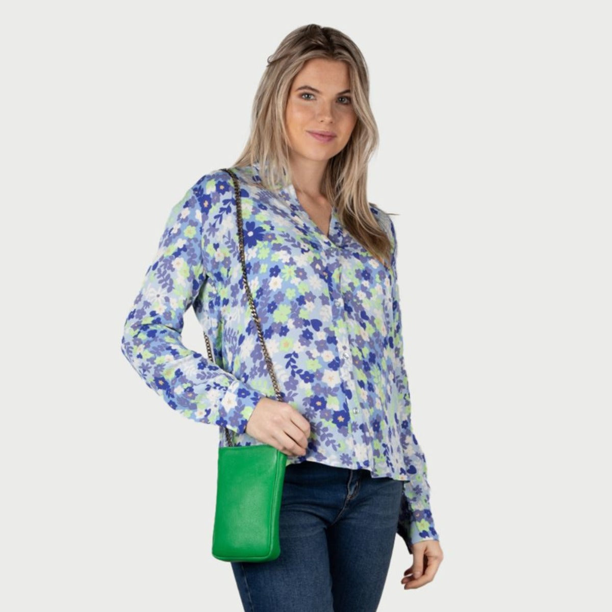 Cowboysbag Green Phone bag 3425-000927