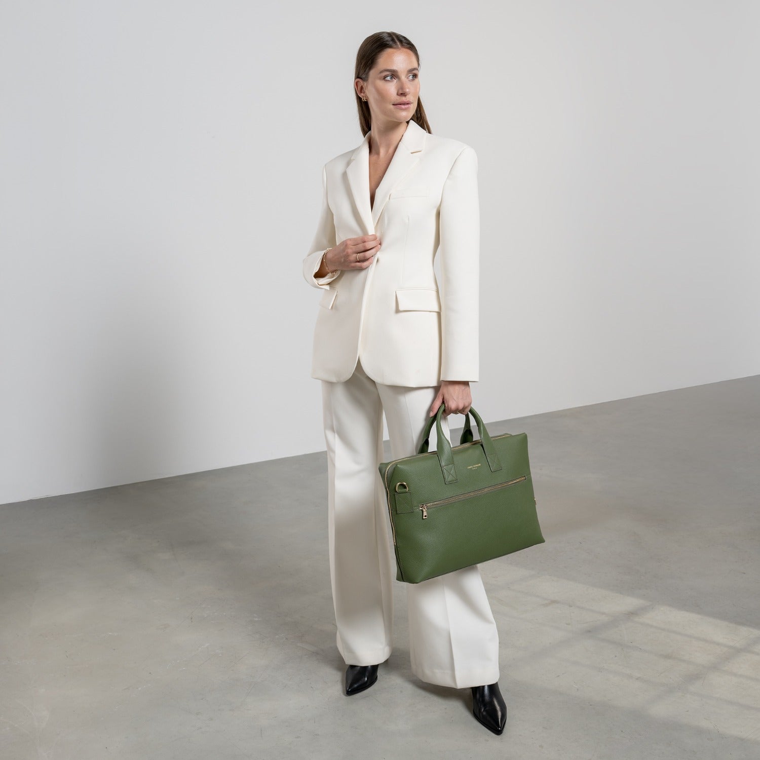 Isabel Bernard Honoré Anique Green Calfskin Handbag IB25061