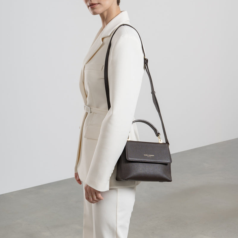 Isabel Bernard Sac à main Heline en cuir de veau marron IB21130-zoom-