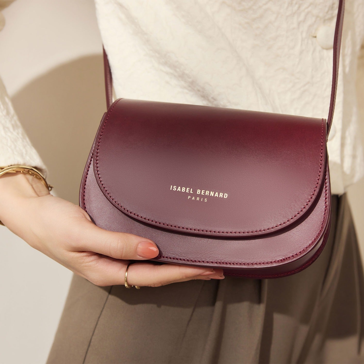 Isabel Bernard Montmartre Manon Bordeaux Red NatuurLeather Crossbody bag IB21111