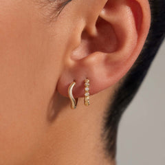 Beloro Jewels Monte Napoleone Elena 9 karat gold hoop earrings with zirconia stones (8,3 mm) BO360114