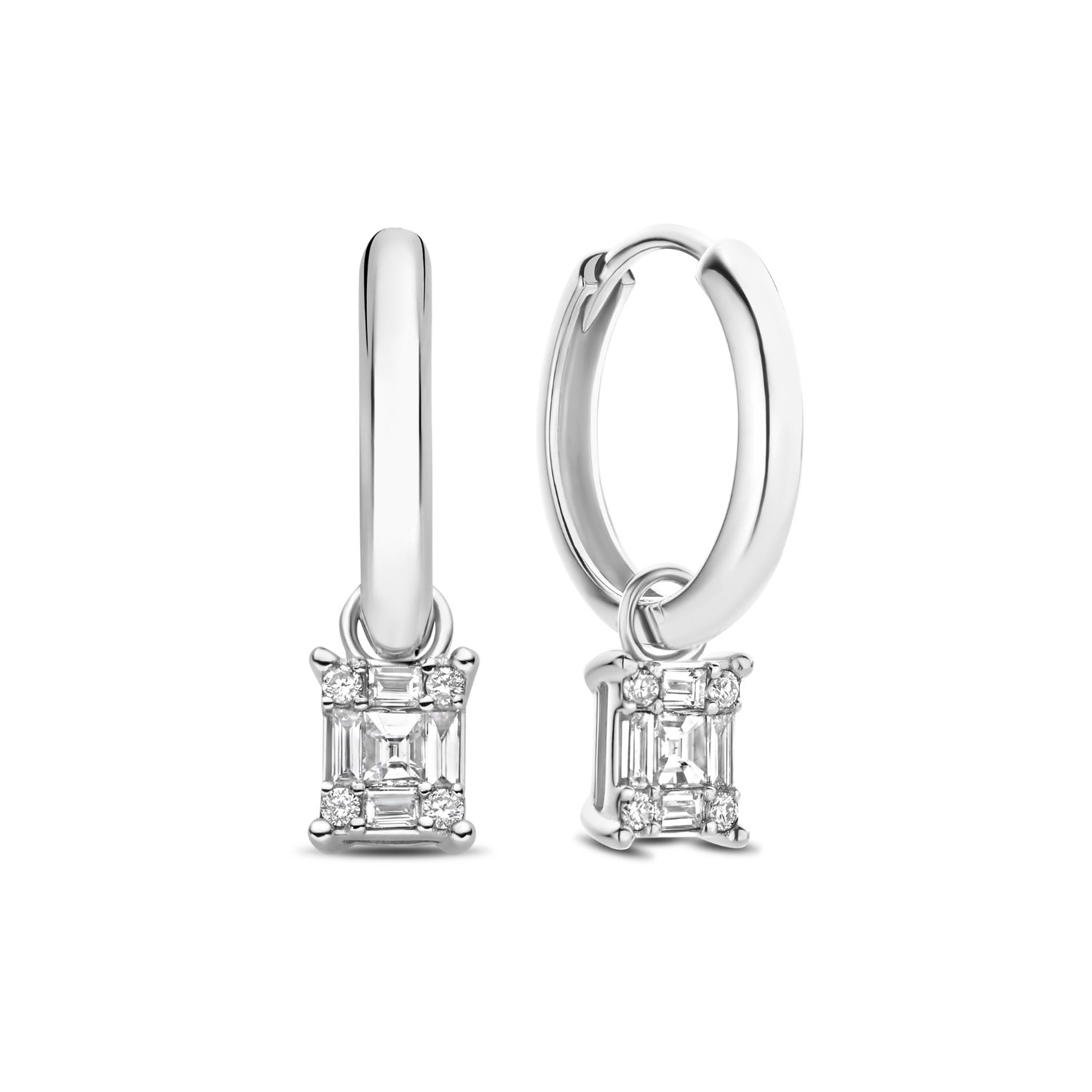 Isabel Bernard De la Paix Maxime 14 karat whitegold ear stud with diamond 0.24 carat IBD360035