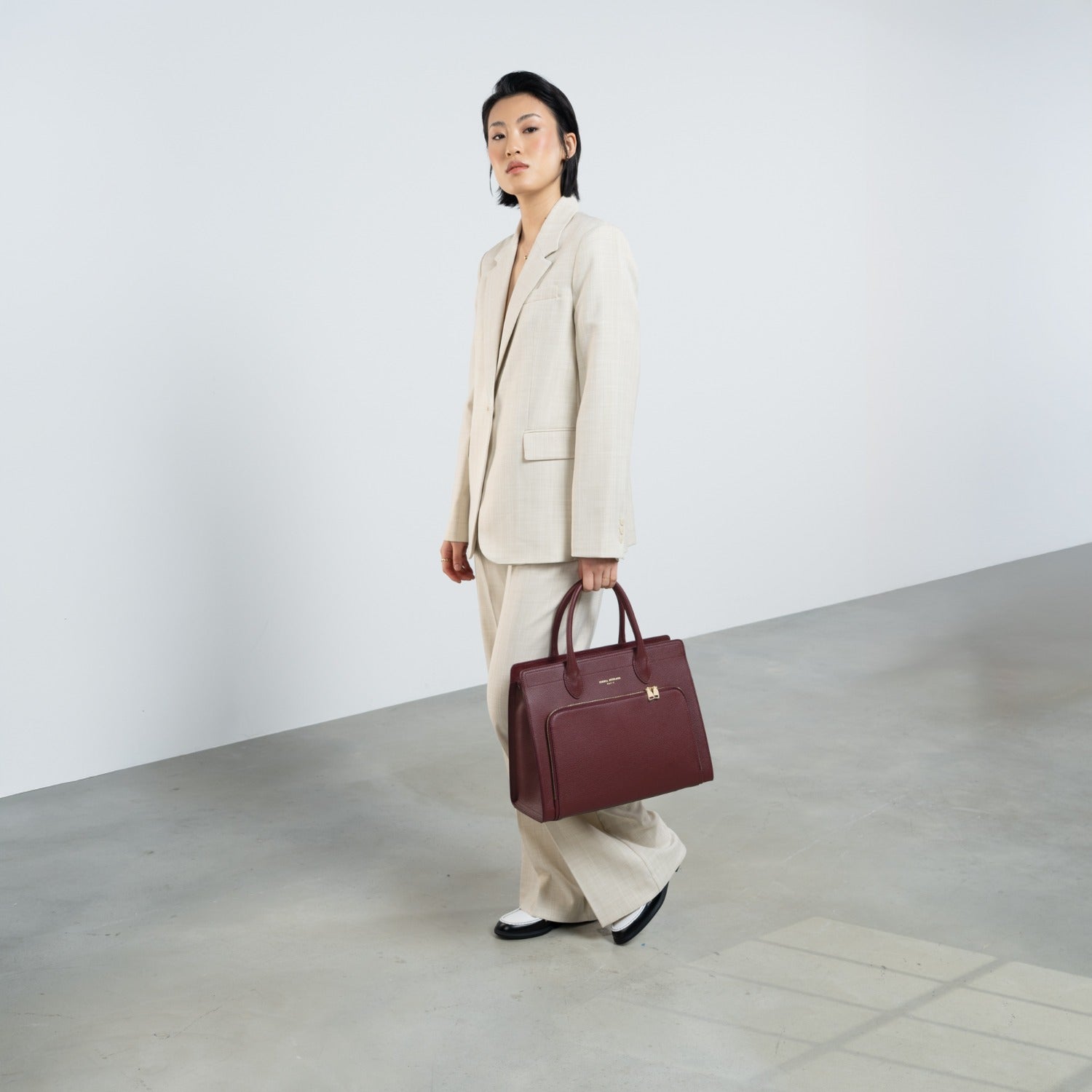 Isabel Bernard Honoré Nadine bordeaux red calfskin leather handbag with 13 inch laptop compartment IB25110-052-13