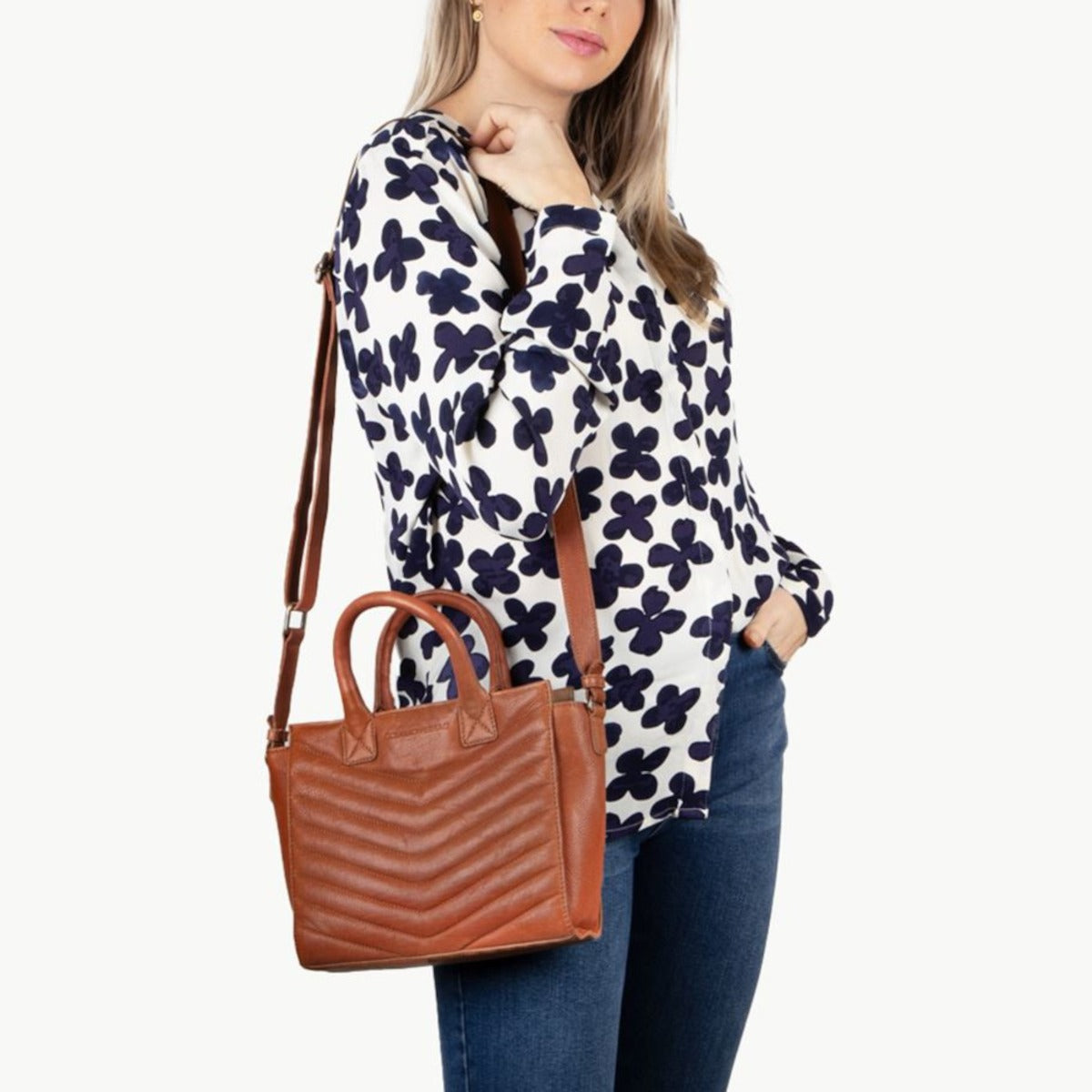 Cowboysbag Cognac Handbag 3459-000381