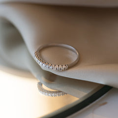 Isabel Bernard De la Paix Madeline 14 Carat Whitegold Ring | diamond 0.14 ct | IBD330021-50