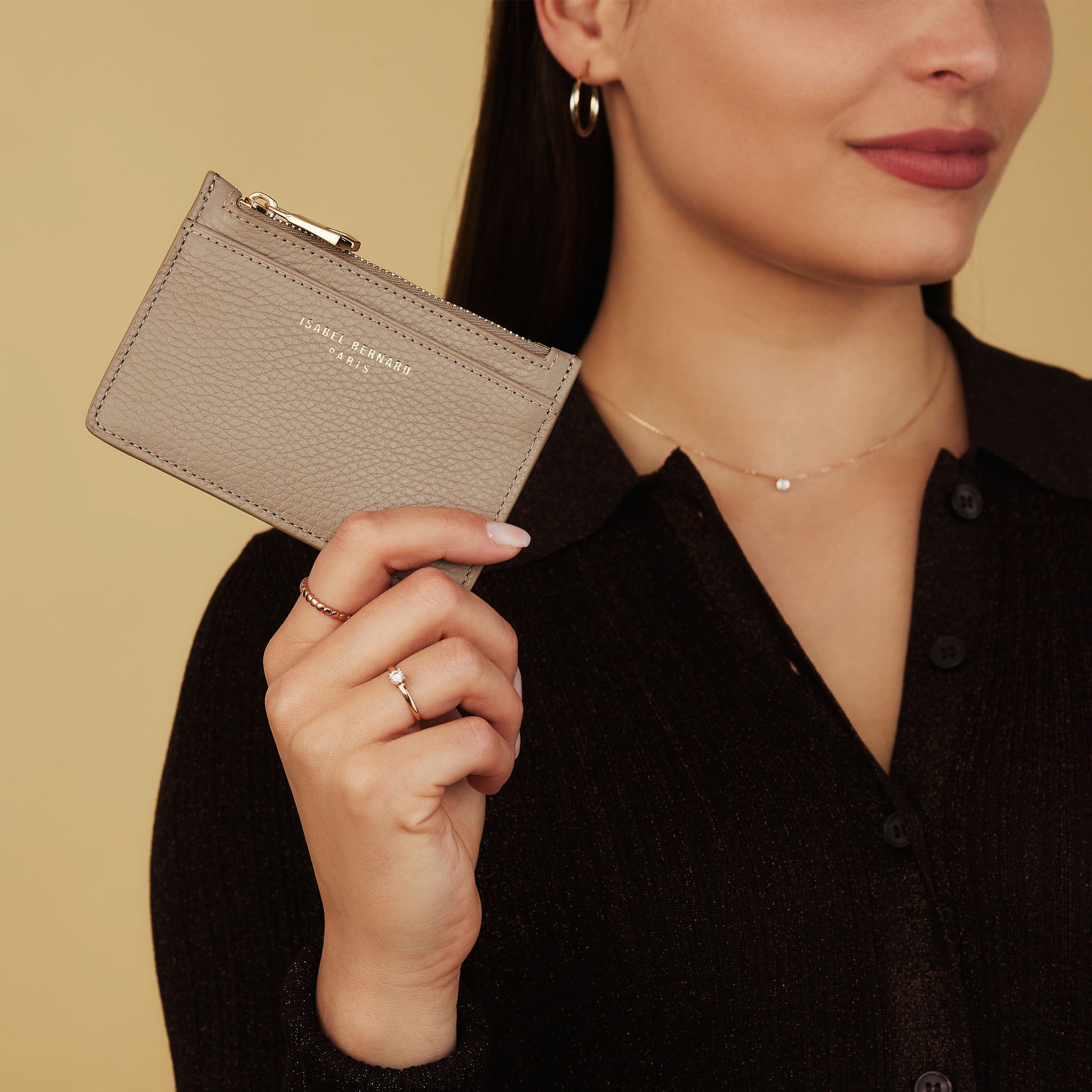 Isabel Bernard Honoré Aveline Taupe Leather Card Holder made of Calfskin IB27017