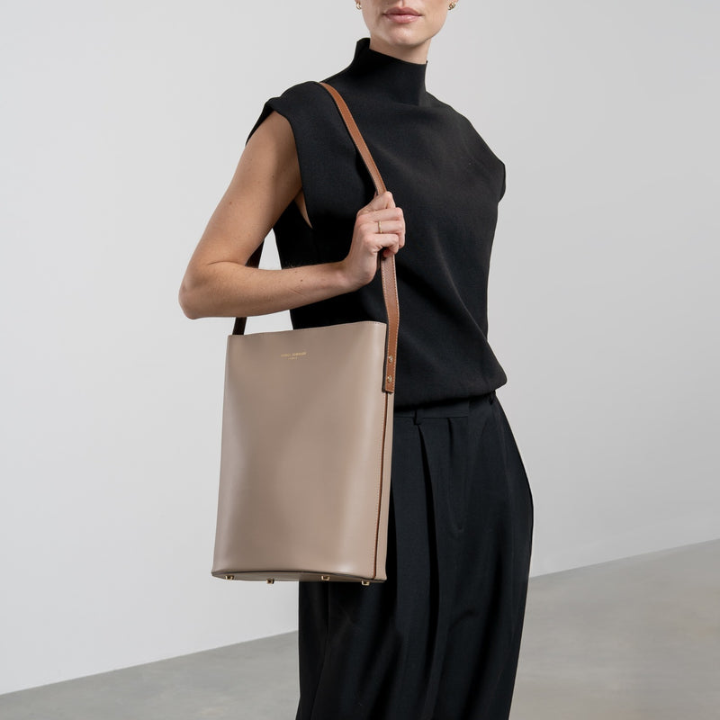 Isabel Bernard Honoré Sac à Bandoulière Taupe IB25085-378-zoom-