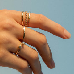 Violet Hamden Sisterhood Twisted Lunar 925 Sterling Silver Gold-coloured Ring VH13030G-50 (size: 50)