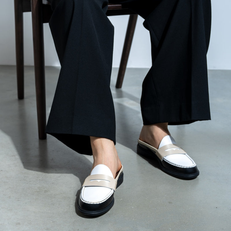 Isabel Bernard Vendôme Blandine mules en cuir de veau noir et blanc avec détails blancs IB51016-10170-35-zoom-