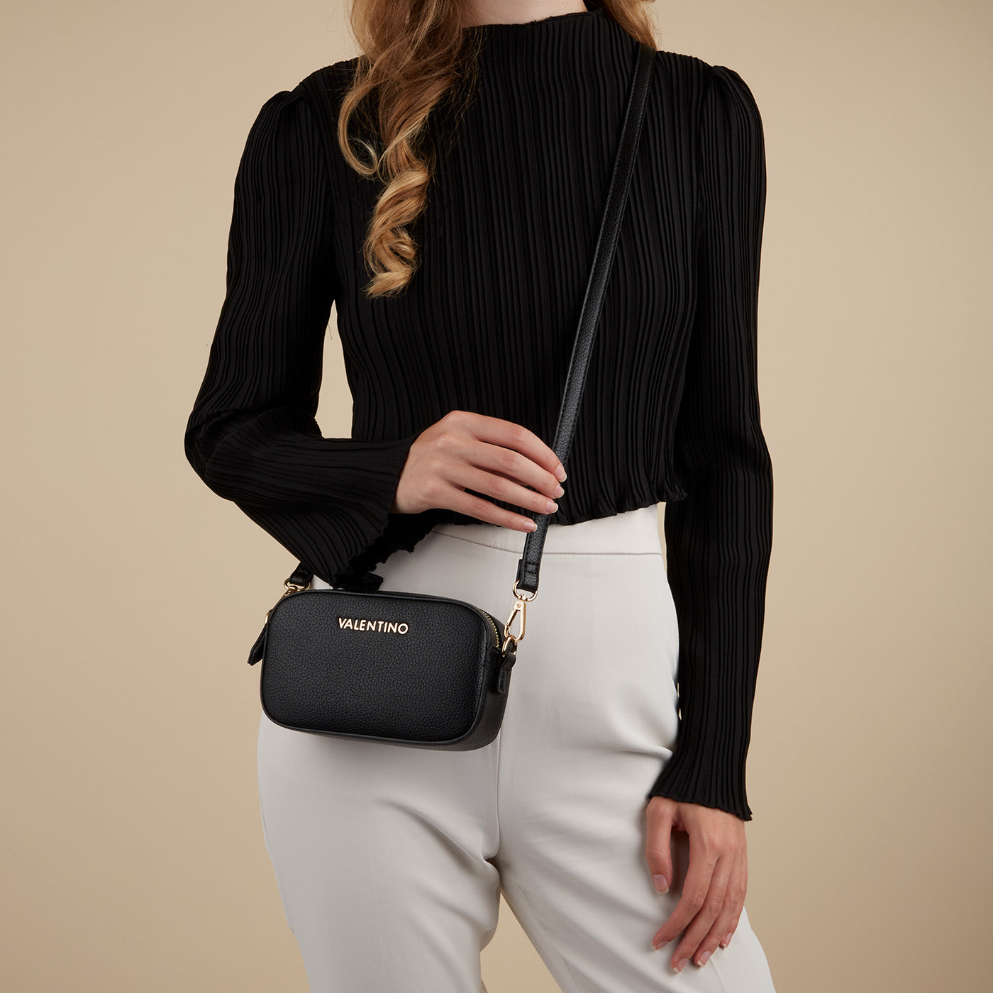 Valentino Bags Special Martu Black Crossbody Bag VBS5UD03NERO