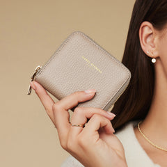 Isabel Bernard Honoré Jules Taupe Leather Zip Wallet made of Calfskin IB23018