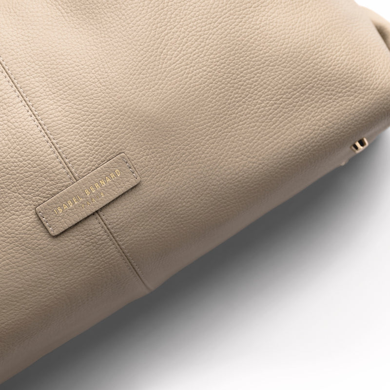 Isabel Bernard Honoré Grace sac bandoulière en cuir taupe de veau IB25093-078-zoom-