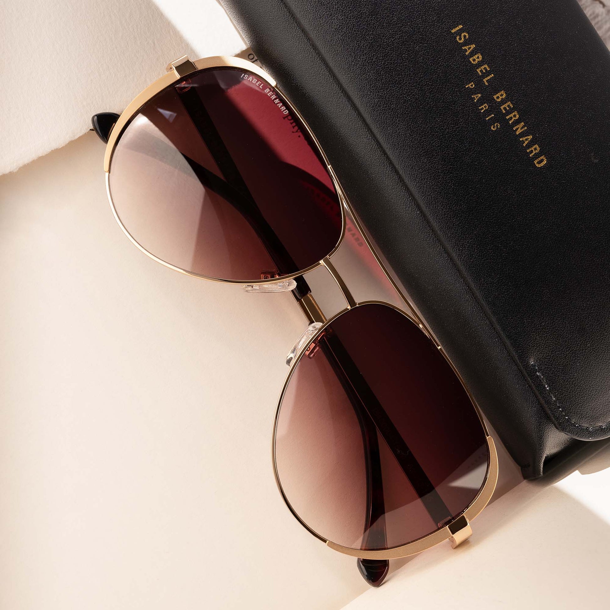 Isabel Bernard La Villette Ruby Goudkleurige Aviator Zonnebril IB400004-15-14