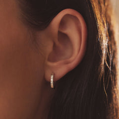 Isabel Bernard De la Paix Madeline 14 Carat Whitegold Hoop Earrings | diamond 0.15 ct | IBD360017