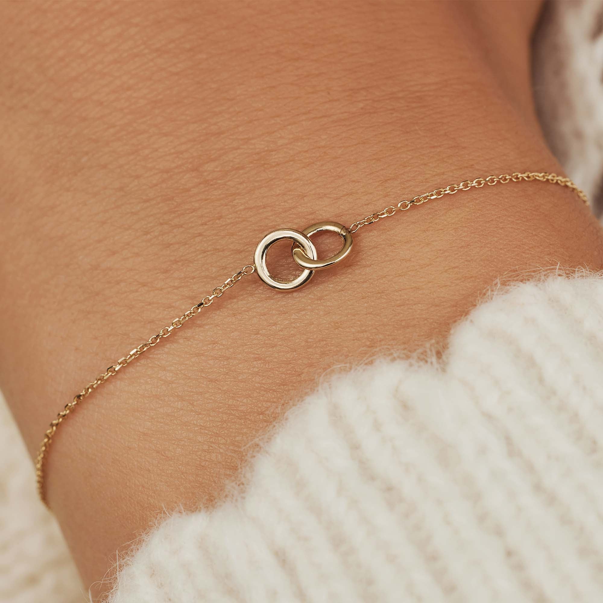 Isabel Bernard 14 Carat Golden Le Marais Zoé Bracelet IB320104