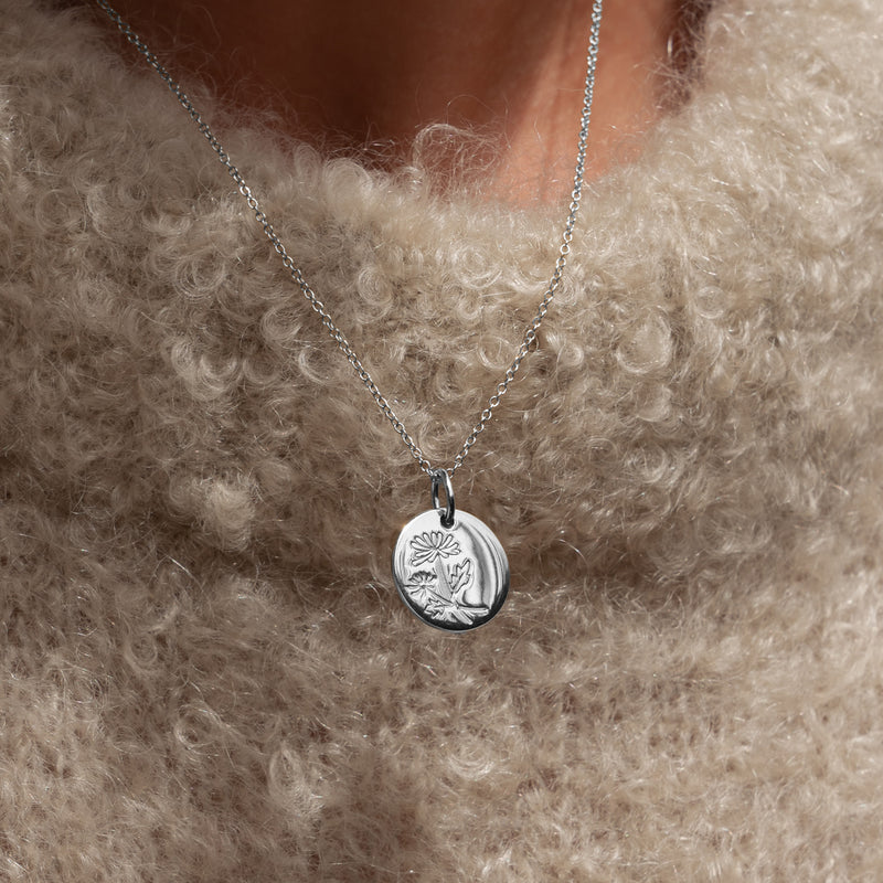 Violet Hamden Venus Collier en Argent 925 Sterling avec Fleur de Naissance VH340026-APR-zoom-
