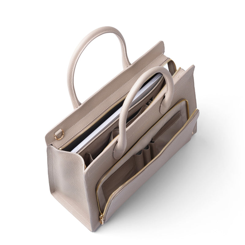 Isabel Bernard Honoré Nadine taupe sac à main en cuir de veau avec compartiment pour ordinateur portable 13 pouces IB25110-078-13-zoom-