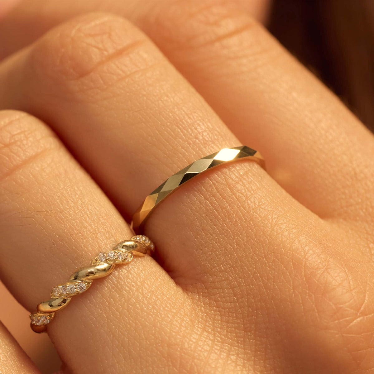 Beloro Jewels Quadrilatero d'Ora Marina 9 karat gold ring with diamond cut BO330039-48