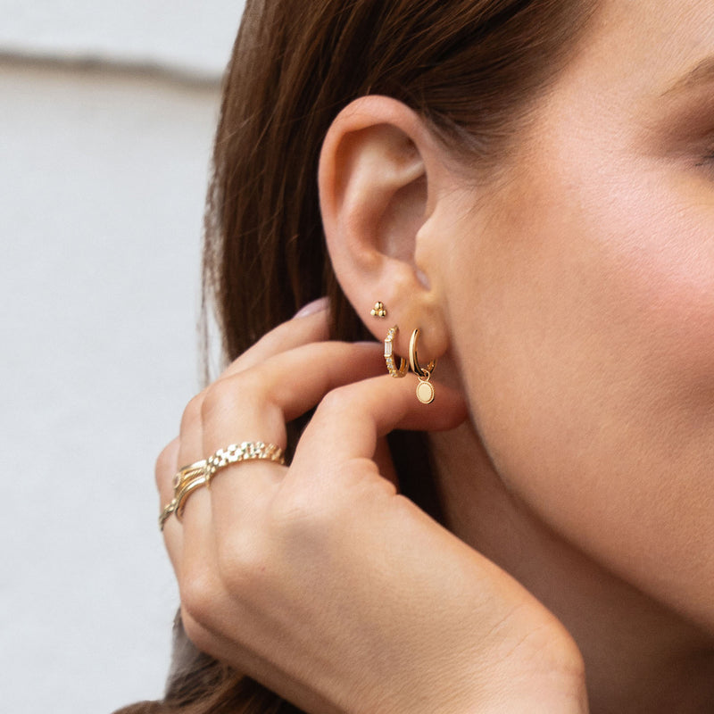 Jackie Gold Old Mill 14 Karat Gold Studs JKE25.432-zoom-