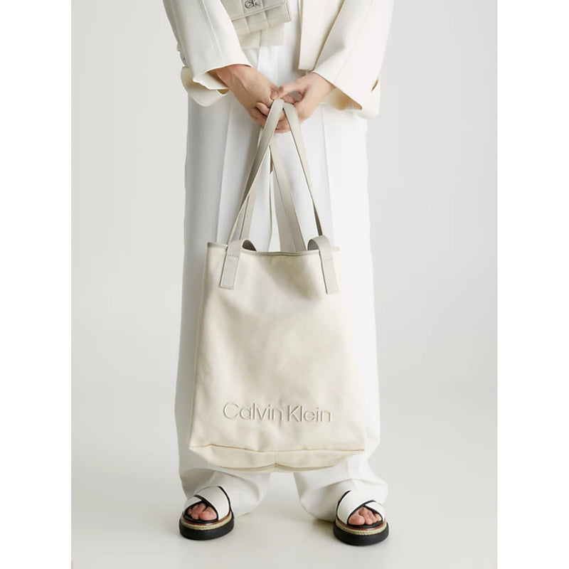 Calvin Klein Femmes Cabas Gris K60K610432PEA-zoom-