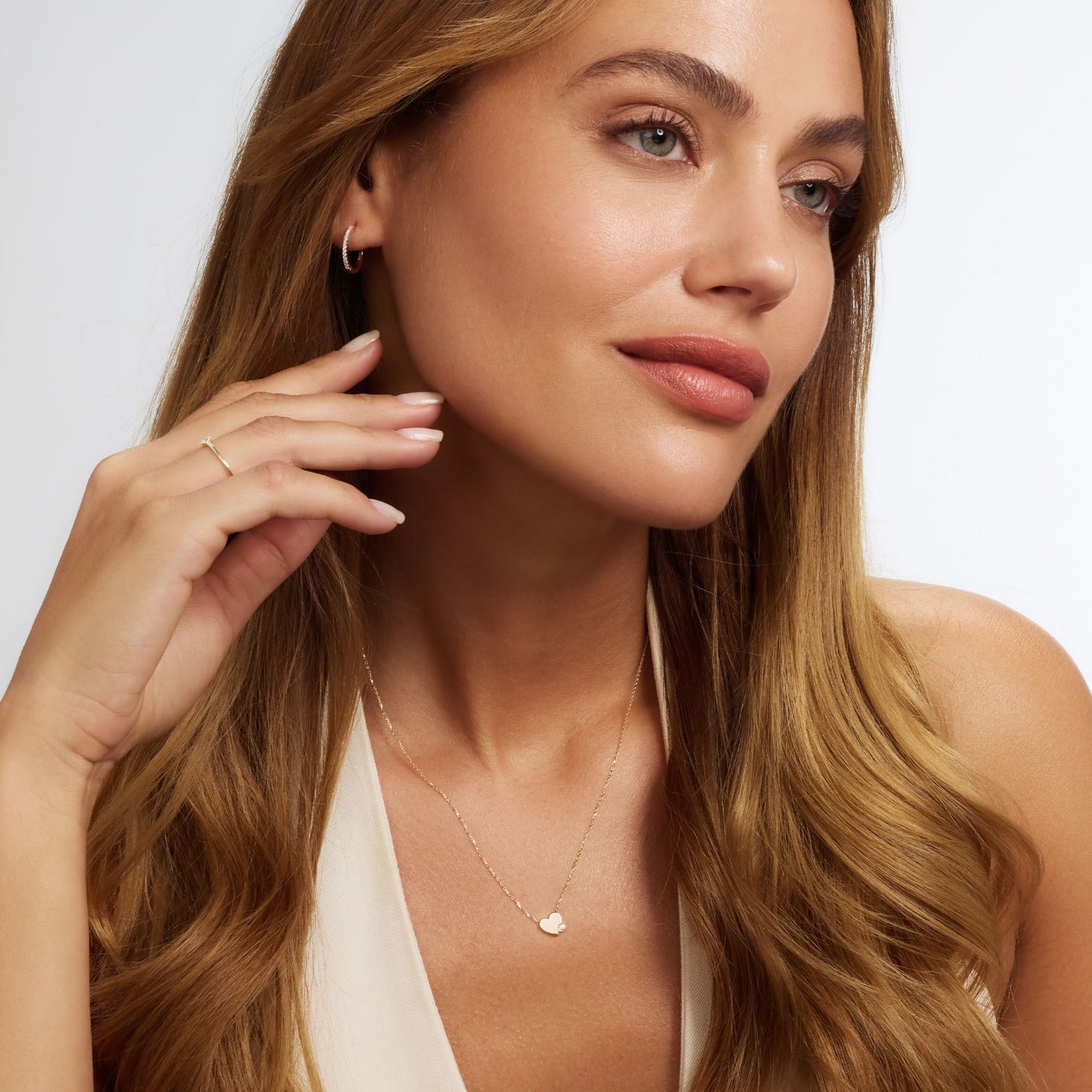 Isabel Bernard De la Paix Amore 14 Karat gold necklace with diamond 0.02 carat IBD350028